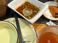 -有一锅·野生菌黑山羊腊排骨火锅(古城北门店)