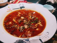 仔姜鲜椒蛙-有红鸡毛店·川菜(建设路店)