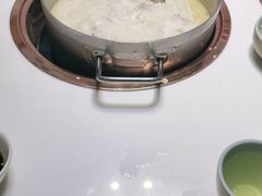 -洪氏嗨捞·猪肚鸡火锅(阳光天地店)