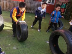 -小脚丫幼儿园(西二旗东一路校区)