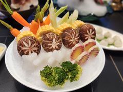 -鼎泰亨·海鲜牛肉餐厅(滨江店)