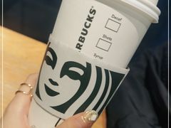 -星巴克(西安曲江银泰店)