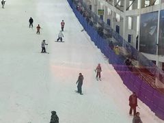 -乔波室内滑雪场