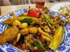 牛蛙爱上虾-江城燕子大排档(江汉路步行街店)