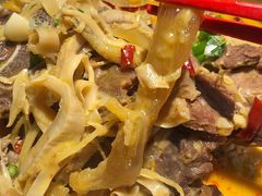 牛蹄筋炖的软烂-胖哥俩肉蟹煲(梅溪步步高店)