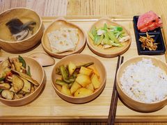 米饭套餐-一两饭川味素食餐厅