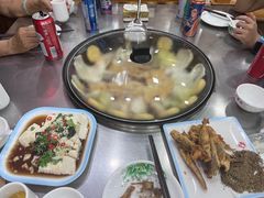 -屯老二农家铁锅炖·行业领军者(梅江店)