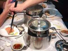 -领鲜活海鲜榴莲自助火锅(东门店)