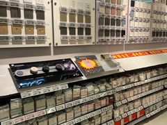 -百安居装修建材卖场(南山店)