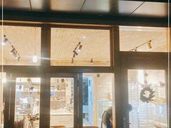 门面-山下面包坊(湖滨店)