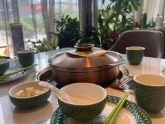 -润园四季椰子鸡火锅(卓越INTOWN店)