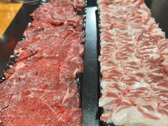 -果松木炭酸菜铜火锅·外婆参鸡汤