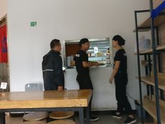 出菜口-海盗虾饭·剥好的小龙虾饭(SOHO尚都店)