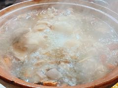 炭炉果鸡煲-威邵鸡煲(西华路总店)