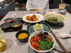 -半山腰·云南菜(侨福芳草地店)