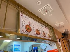 -红渡小香·牛肉麻辣香锅(车站南路店)