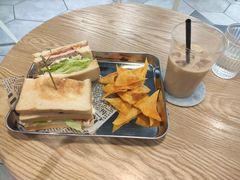 -愉市 Hippy Market(香榭里花园店)