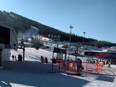 -中旅松花湖滑雪场