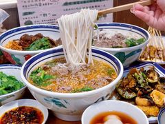 -云阿蛮云南生烫牛肉米线(奉贤路店)