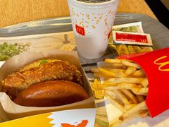 麦麦咔滋脆鸡腿堡-麦当劳(新王府井店)