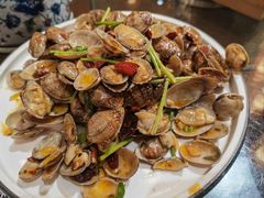 -东来菜馆•手抓海鲜家常菜•海鲜锅贴(鸽子窝店)