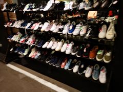 -东荟城名店仓