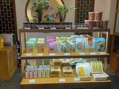 面包甜点陈列柜-一叶一世界•素食餐厅(环球中心店)