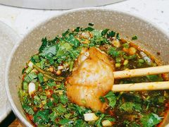 -肖肖酸萝卜鱼火锅(总店)