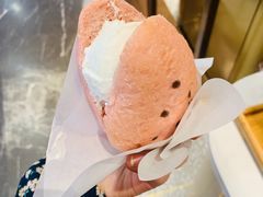 草莓雪宝宝-奈雪的茶(湖滨银泰in77C区PRO店)