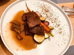 -杏荟旋转餐厅(广州爱群店)