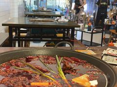 -黄潇洒老火锅(九眼桥宏济巷店)