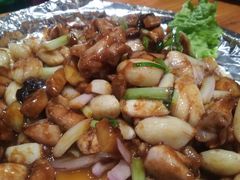 云南黑松露爆田鸡-老滇山寨•云南特色菜•地方菜•民族风情歌舞表演(金碧店)