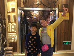-MAX伯爵趣味互动密室逃脱(大坪D馆店)