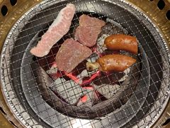 -山川小町·极番烧肉(新地假日广场店)