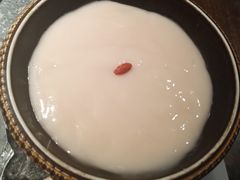 -老牌坊云南鱼豆花火锅(哈西万达店)