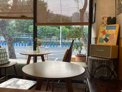 靠窗位-251#coffee roasters(沿河东路店)