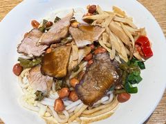 -牛八宝桂林米粉(八里庄店)