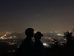 -鬼笑石后山停车场