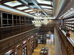 -武汉大学图书馆·文理学部总馆