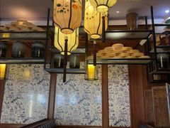 -八府香鸭·啫啫煲(华山路店)