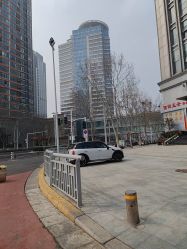 -探洞工场(丹尼斯7天地店)