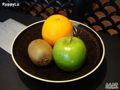 贈送的果盤-上海璞麗酒店