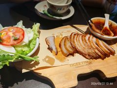 -大头虾越式风味餐厅(光明广场店)