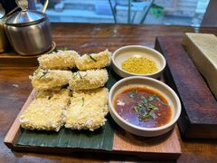 -银米·云南传统过桥米线(双廊黑金冠店)