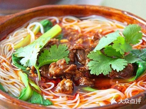特色推荐：花溪牛肉米线