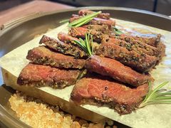 岩板炭烧雪花牛肉-蟹榭·本帮江浙菜·蟹宴(五角场合生汇商场店)