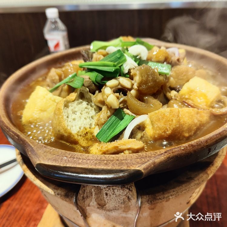 双流明城购物中心牛杂煲