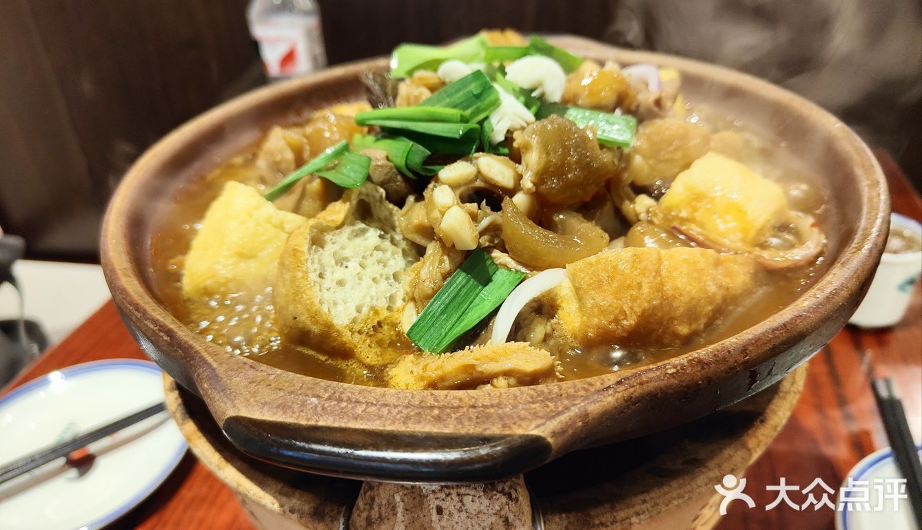 双流明城购物中心牛杂煲