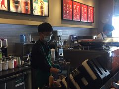 -星巴克(深圳龙华人民北店)