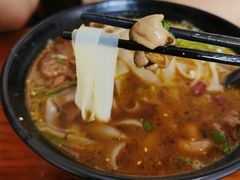 红烧肥肠粉-重庆小面